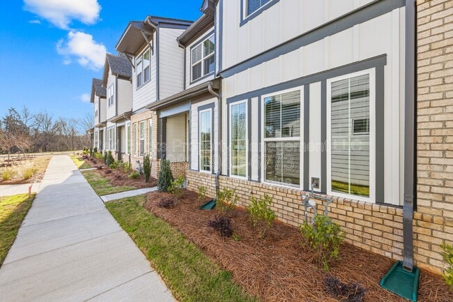 5720 Rivulet Wy