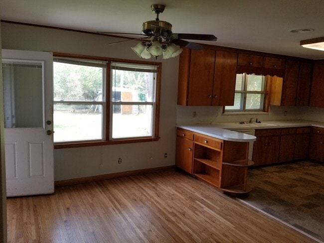 Photo - Midtown bungalow, beautiful hard wood floors, lots of natural light.