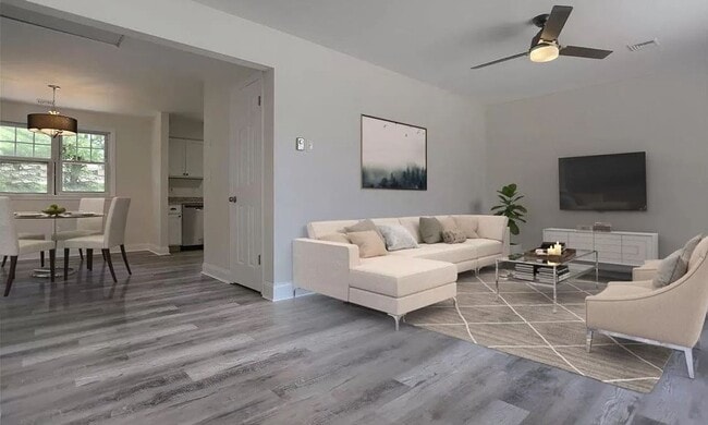 Photo - 1140 Loop Dr