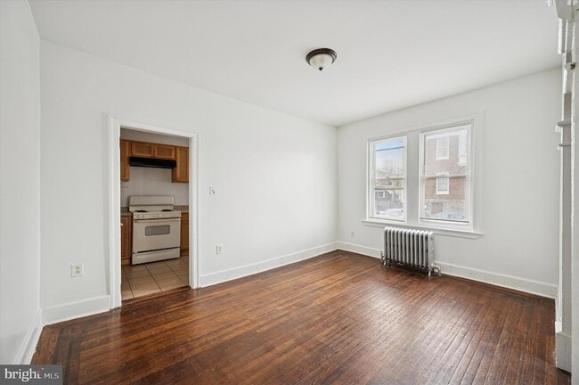 Photo - 401 W Fisher Ave