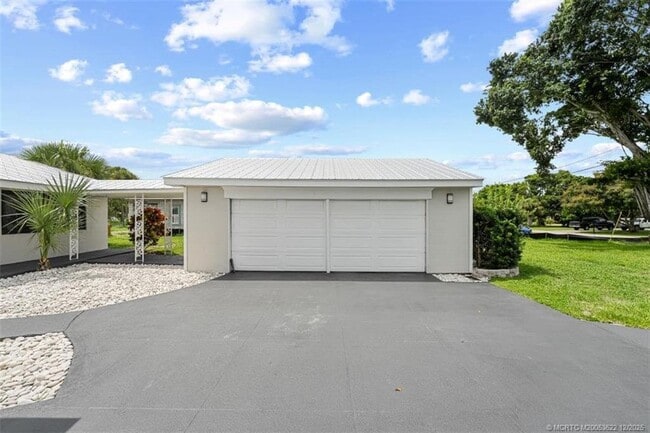 Photo - 1134 NW Spruce Ridge Dr