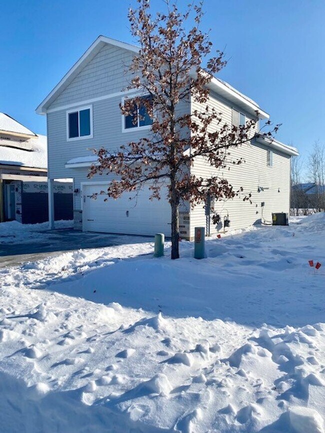 Photo - 2 Bedrooms, 1 Bathroom Split level Home in...