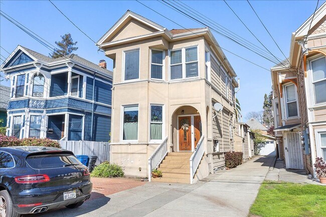 Photo - 1821 Encinal Ave Unit A