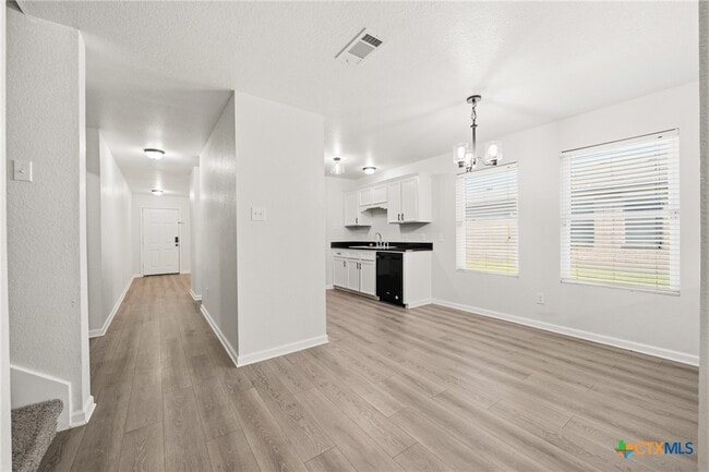Building Photo - 5304 Oster Dr
