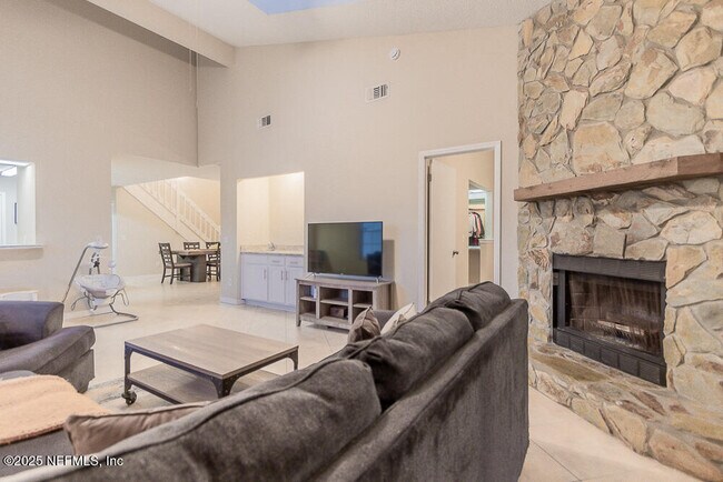 Photo - 11060 Wandering Oaks Dr