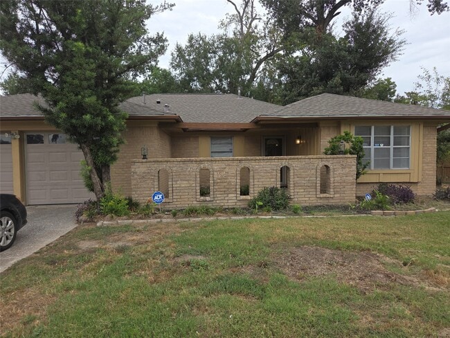 5926 Black Maple Ln