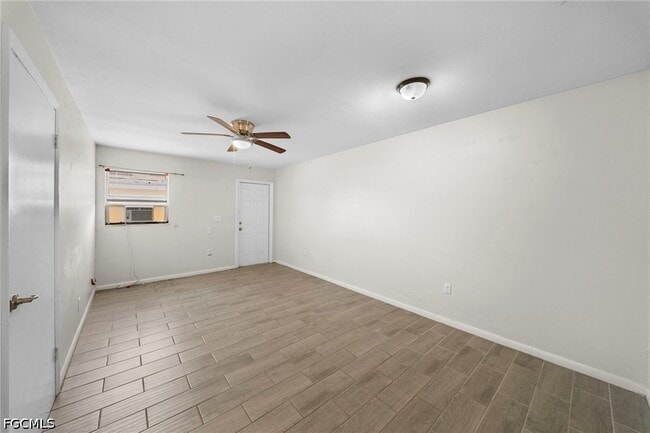 Photo - 322 Louise Ave