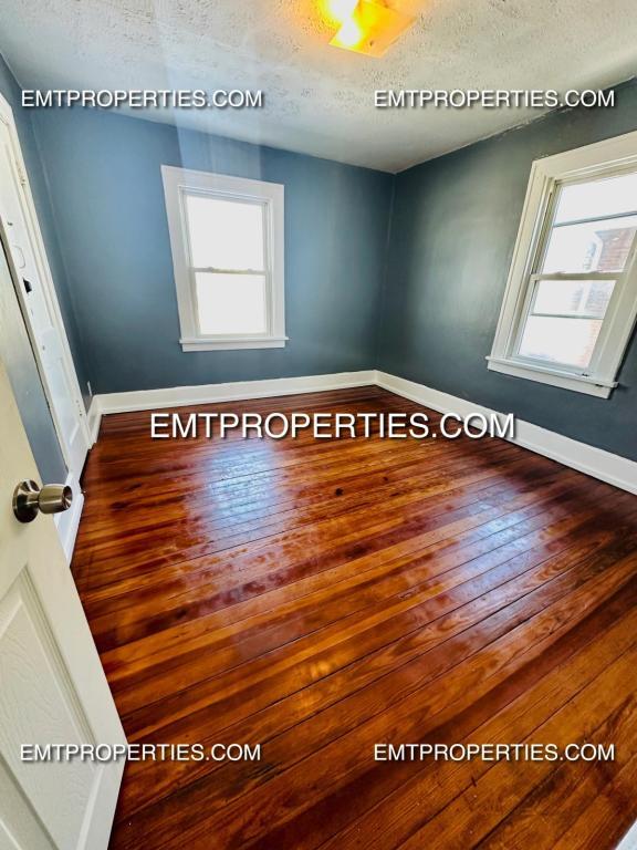 Photo - 2110 E 30th St