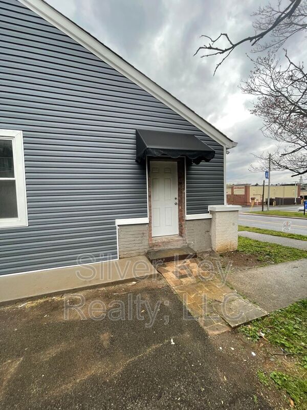 Photo - 203 Green St Unidad A