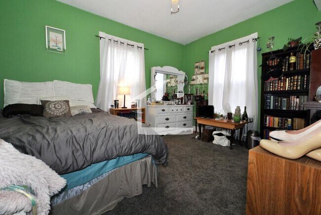 Photo - Nice 4 bed in Brighton