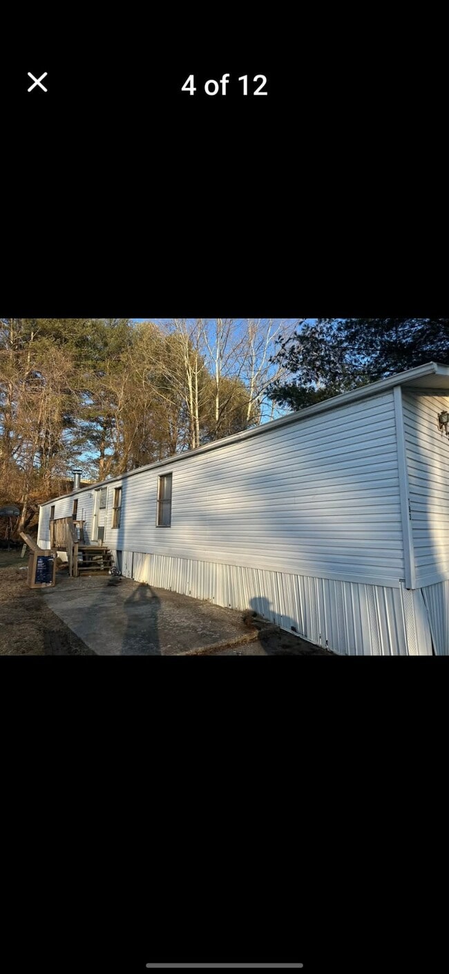 Photo - 183 Honaker Dr