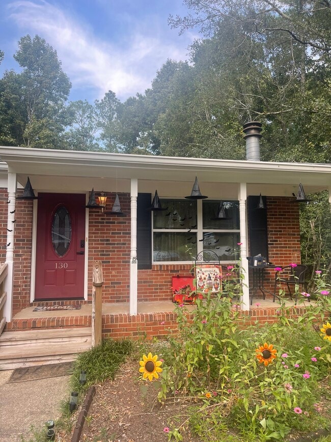 Photo - 130 Oliver Cir