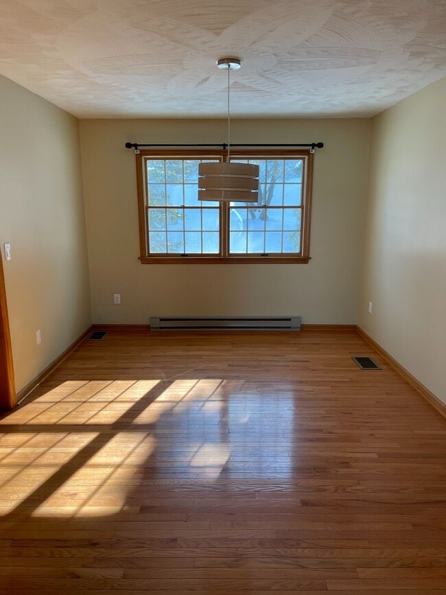 Photo - Spacious 3 Bedroom Ranch with finished basement available July!