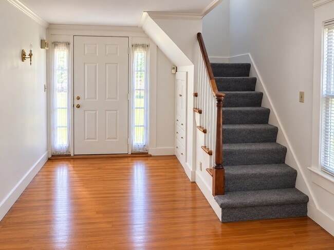 1575 Wilbraham Rd