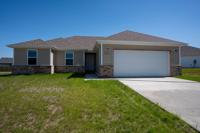 BRAND NEW 4 BEDROOM HOME - BOLIVAR MO - BRAND NEW 4 BEDROOM HOME - BOLIVAR MO