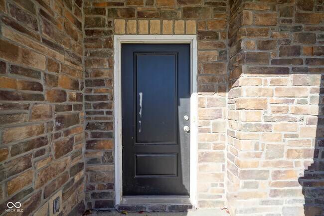 Photo - 5764 Bluff View Ln