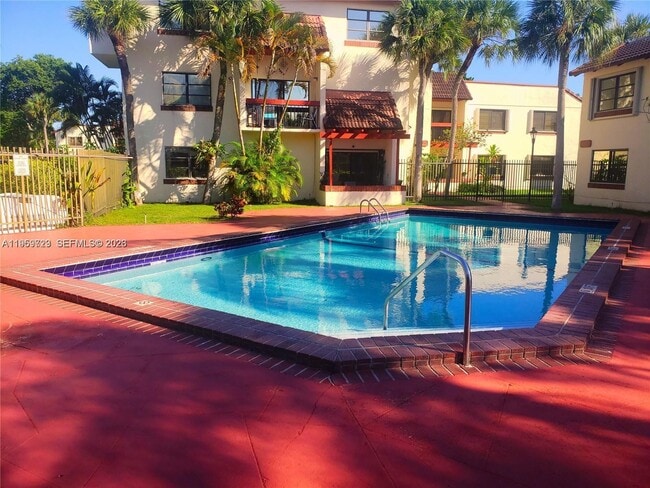 Building Photo - 8600 SW 149th Ave Unit 612