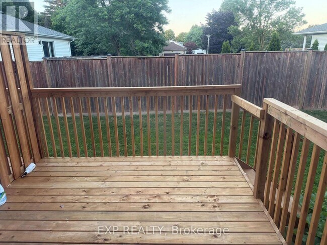 Photo - 22 - 490 THIRD STREET