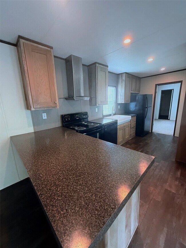 Photo - 106 N 3rd St