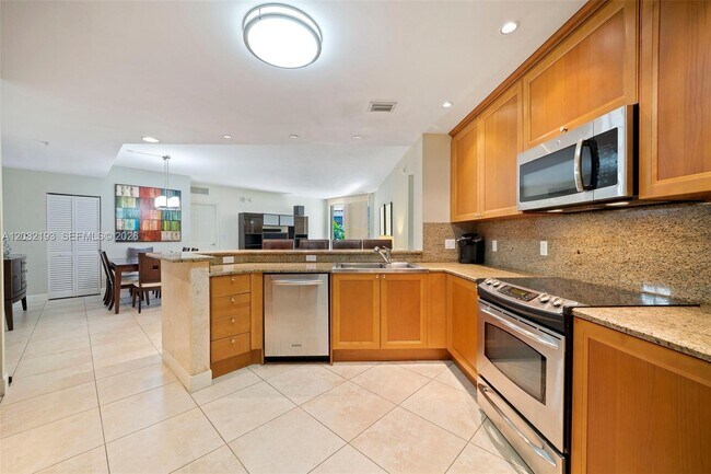 Photo - 55 Merrick Wy Unit 717