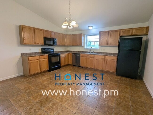 5 Crooker St Unit 2