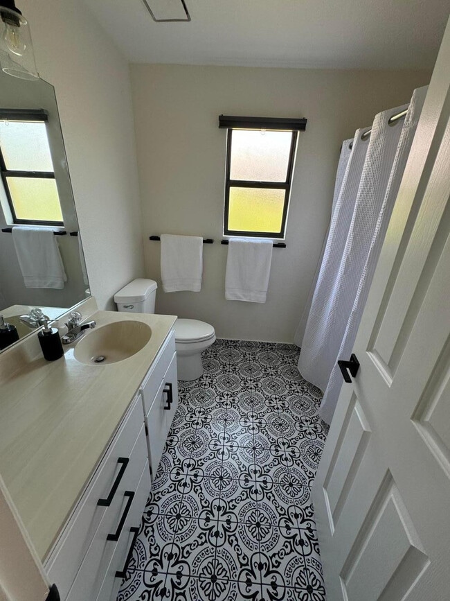 Photo - 2159 W Terrace Dr