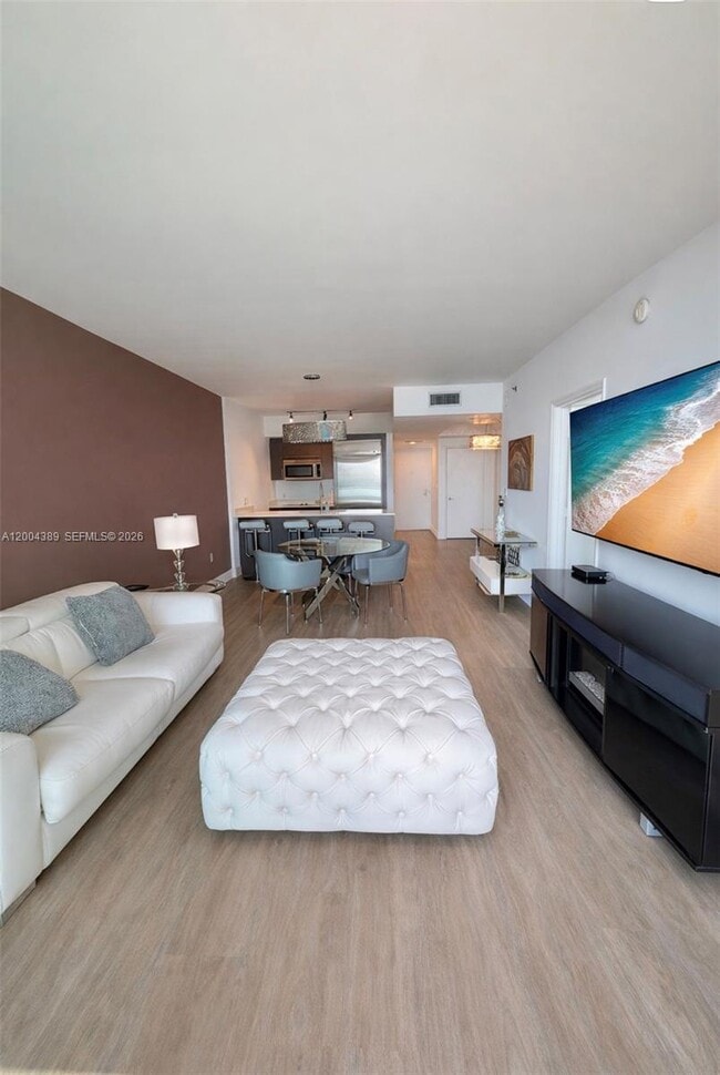 Photo - 500 Brickell Ave Unit 3700