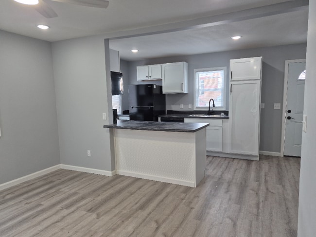 Photo - 314 S Rose Hill Rd Unit A