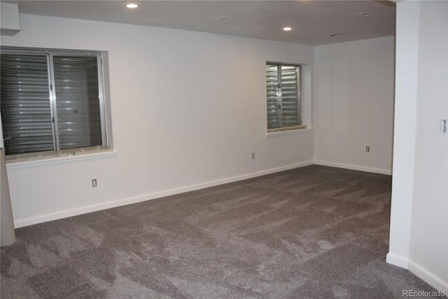 Building Photo - Home in Saddlebrook, Parker!
