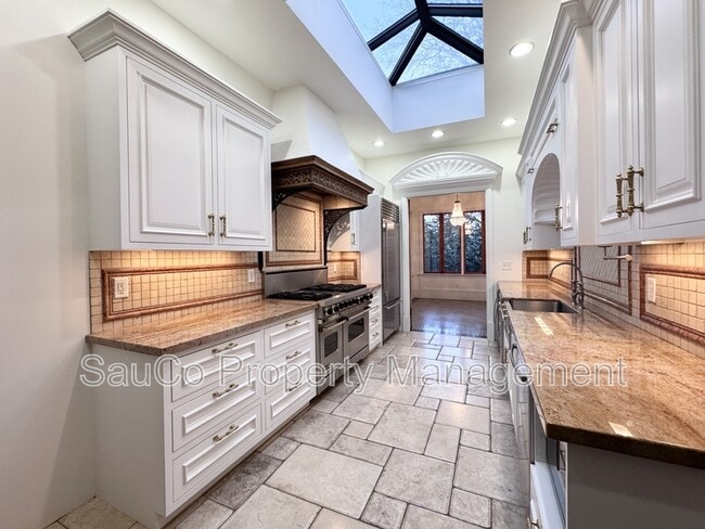 Photo - 1980 SW Terrace Dr