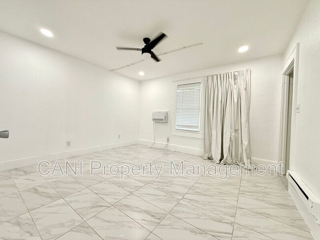 Photo - 507 N Ridgewood Ave Unit 4