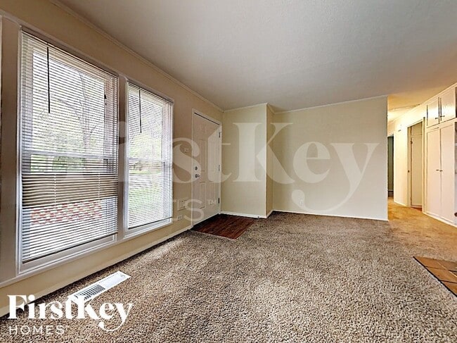 Photo - 344 Nassau St