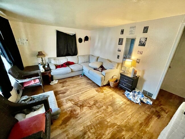 Photo - 2 bed 1 Bath- Aliquippa PA