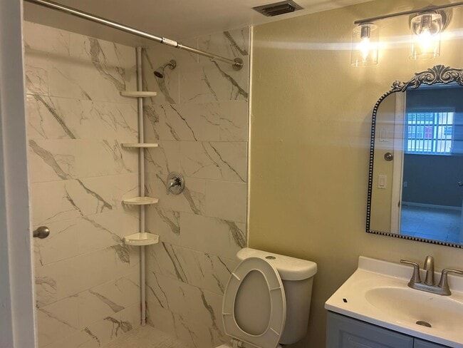 Photo - 2451 NW 41st Ave Unit 307