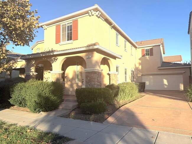 Building Photo - 137 W Questa Trail