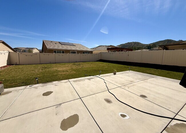 Photo - 32100 Prairie Crossing Dr