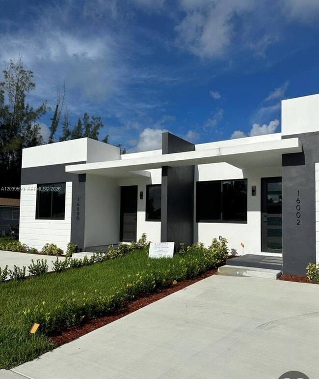 Photo - 16000 NW 38th Pl
