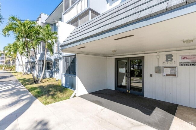 Building Photo - 6701 NW 169th St Unit B207 Rental