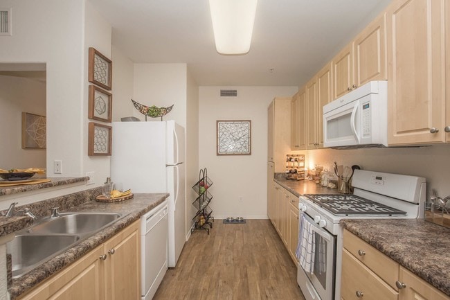 Photo - Laurel Vista Apartment Homes