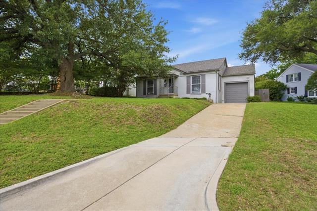 Photo - 3101 Westcliff Rd W