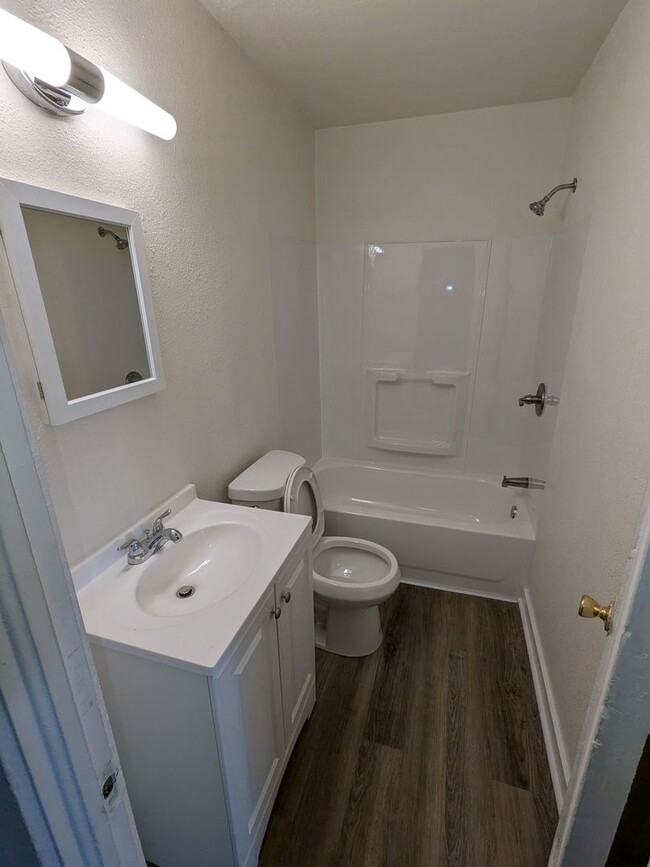 Ground Level 2 Bedroom, 2 Bath apartment. ... - Ground Level 2 Bedroom, 2 Bath apartment. ...