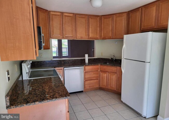 Photo - 6002 Bridgepointe Dr