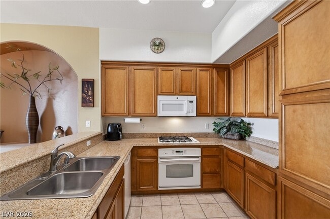 Building Photo - 62 E Serene Ave Unit 324