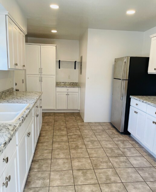 Photo - Expansive Elegant and Modern Stunning 3 Be...