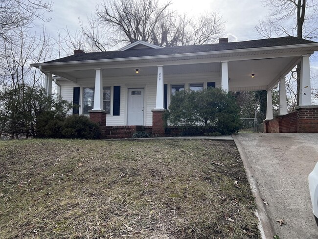 Photo - 808 Dale St