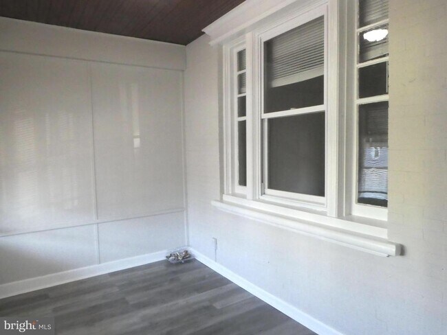 Photo - 1213 S 54th St