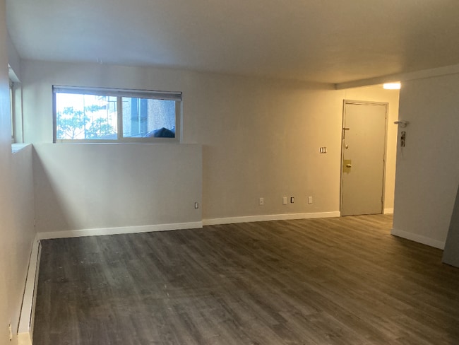 Building Photo - 2415 8th Ave N Rental
