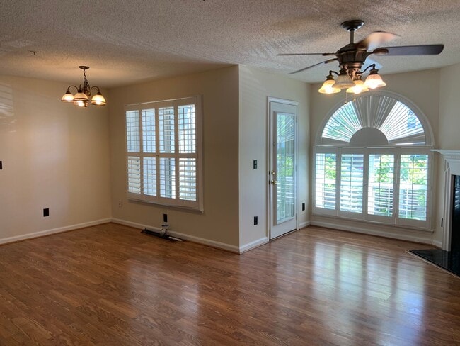 Photo - Gorgeous 2BR Somerset Village Condo