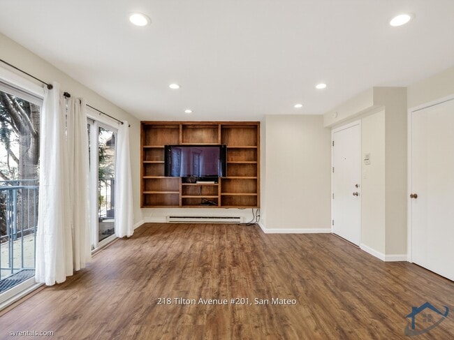Photo - 218 Tilton Ave Unidad #201
