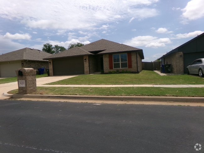 Building Photo - 4203 Eagle Cliff Dr Rental